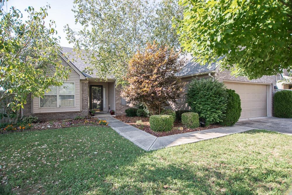 153 Irving Lane - Photo 1