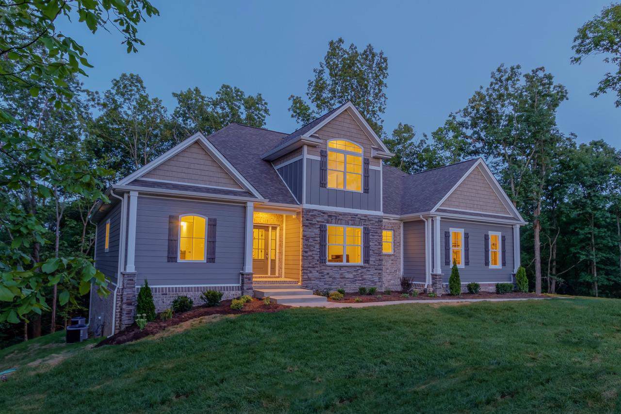 112 White Pine Court - Photo 1