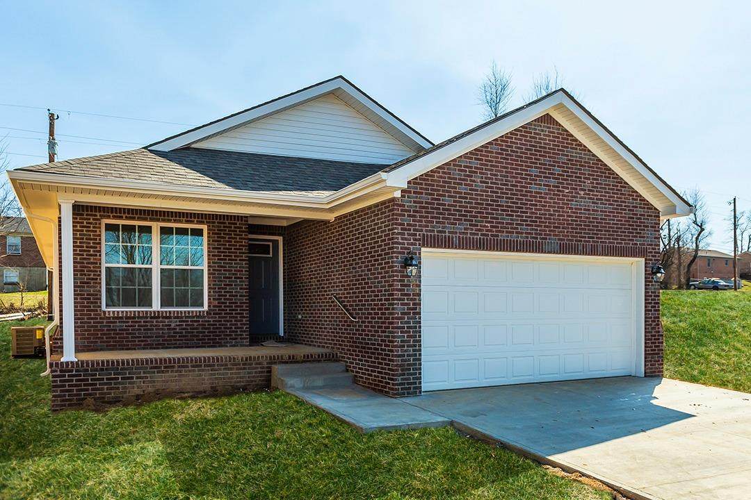140 Dallas Drive - Photo 1