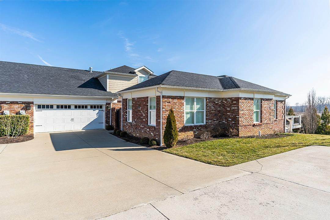 218 Day Lily Drive - Photo 1