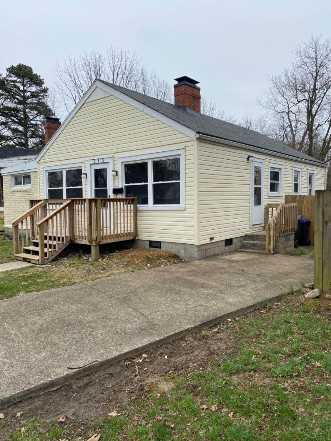 233 Grandview Drive - Photo 1