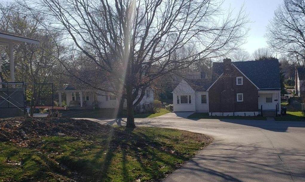 206 Beechwood Avenue - Photo 1