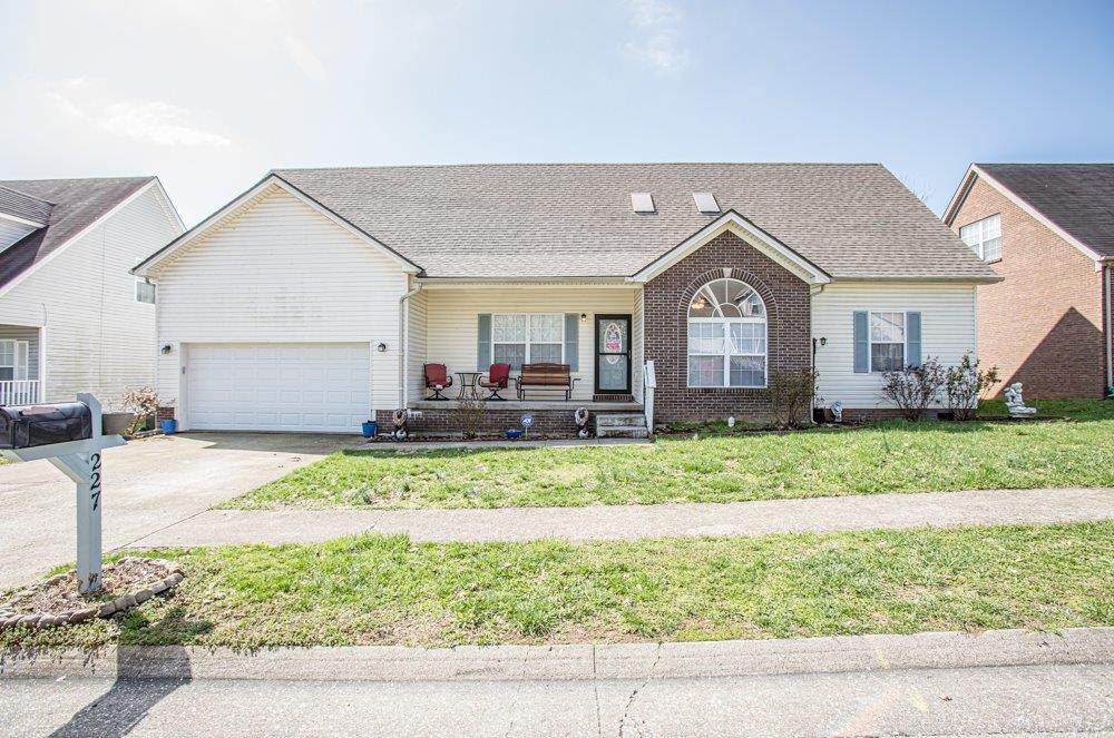 227 Williamsburg Lane - Photo 1