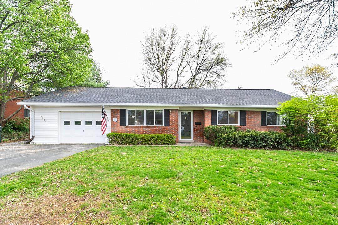 1025 Claiborne Way - Photo 1