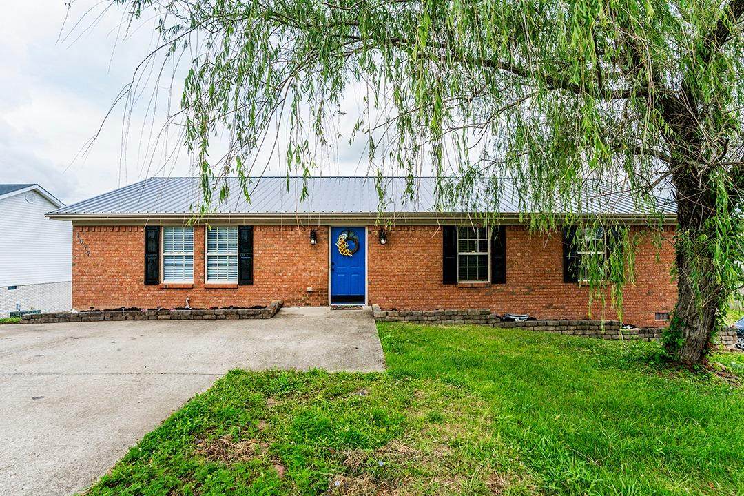 1077 J D Circle - Photo 1