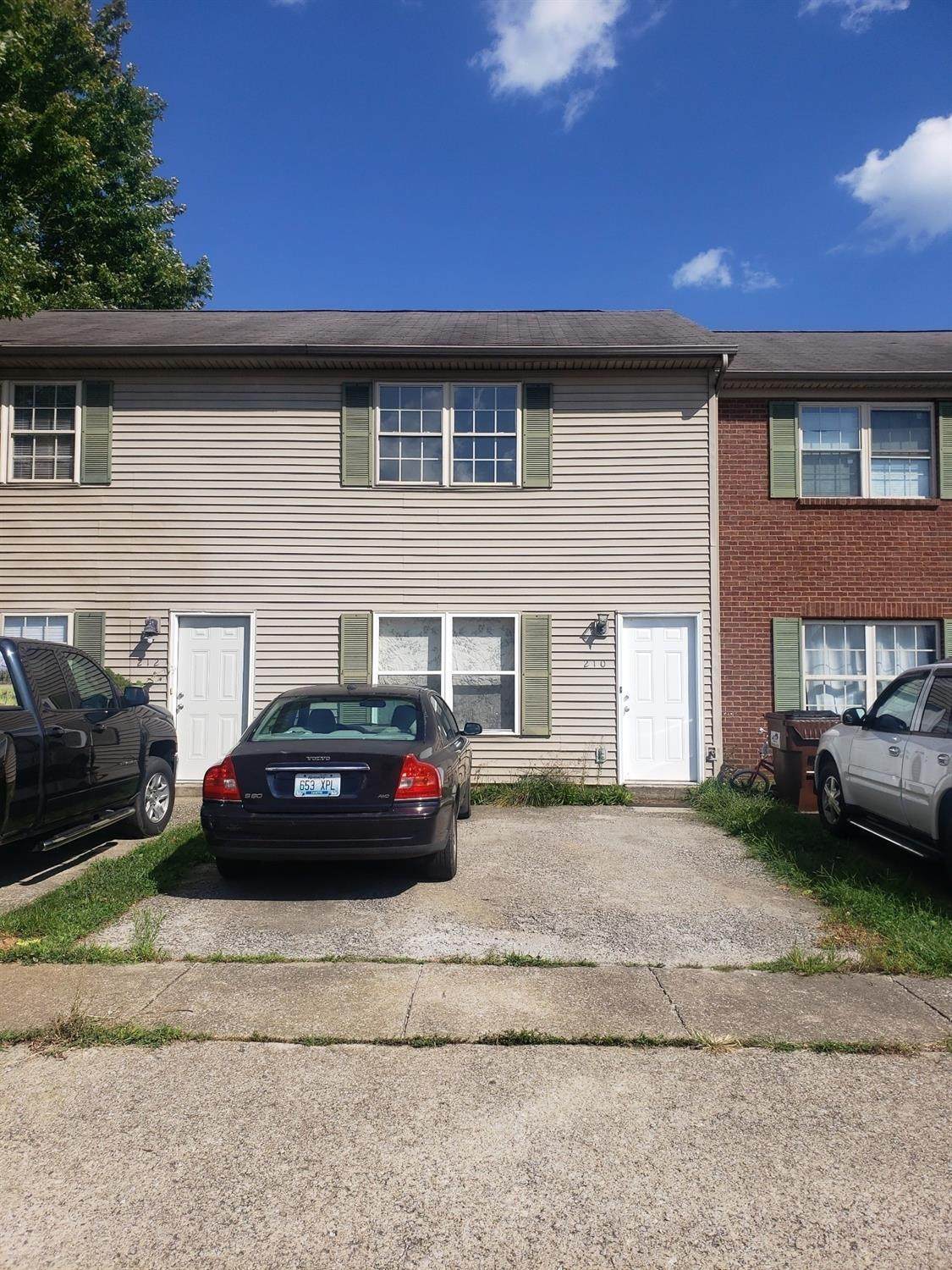 210 Coburn - Photo 1