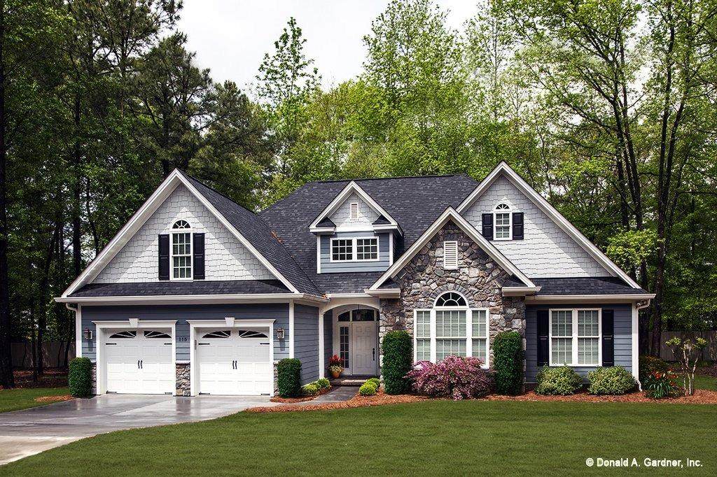 1045 Twin Oaks Boulevard - Photo 1
