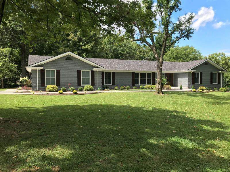 2587 Edgehill Drive - Photo 1