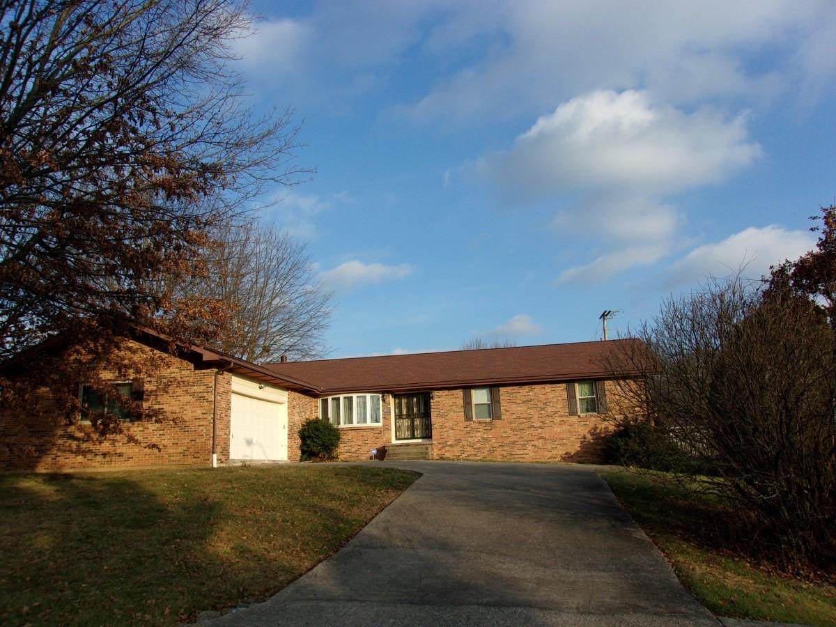101 Woodlawn Drive - Photo 1