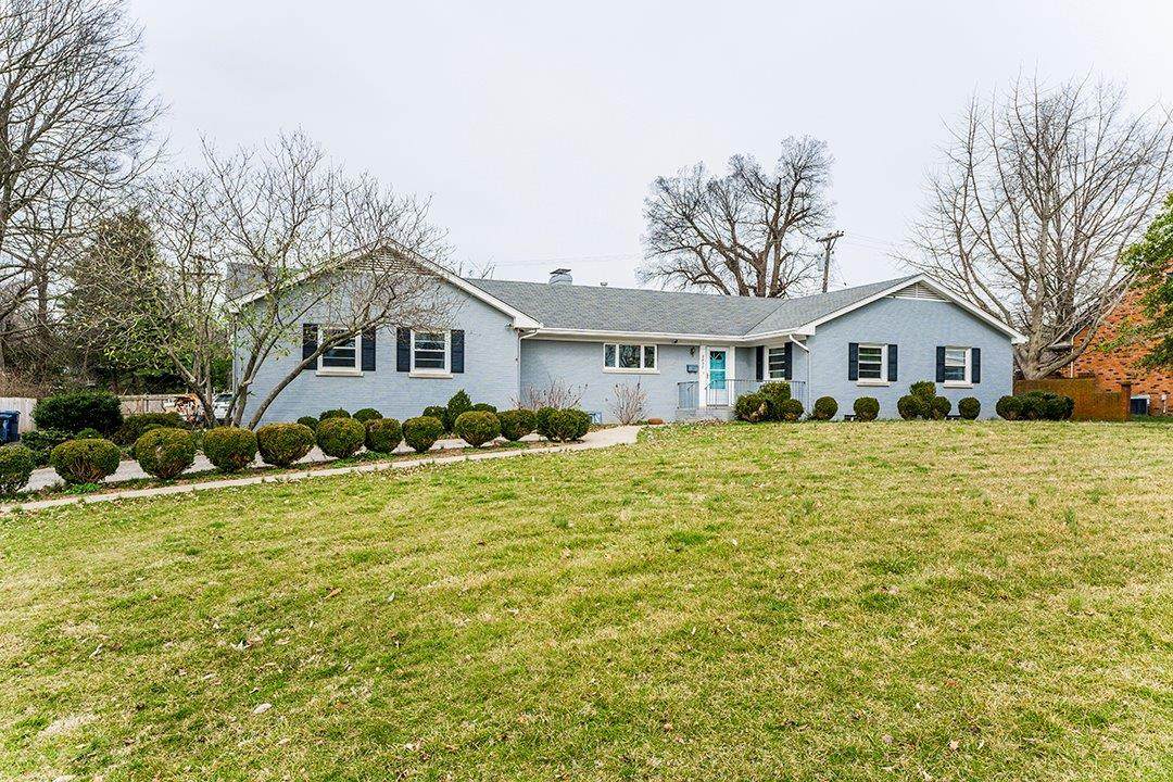2805 Tates Creek Road - Photo 1
