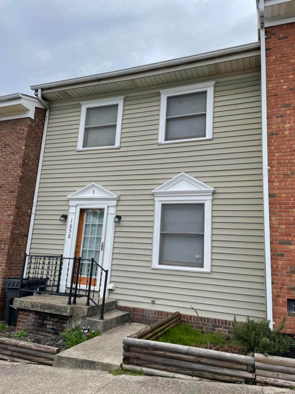1658 Foxhaven Drive - Photo 1
