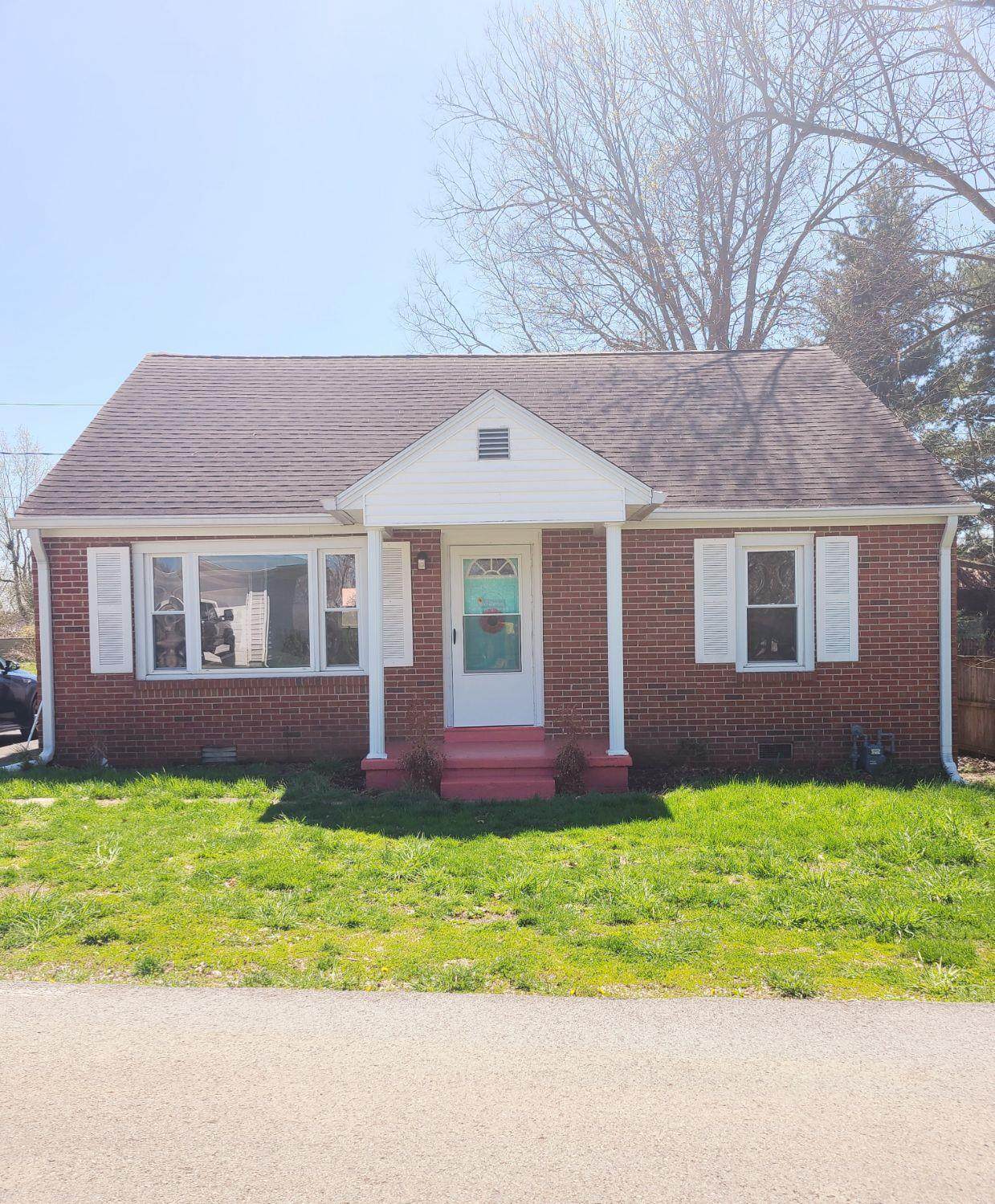 102 Henson Ave. - Photo 1