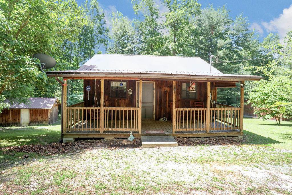 197 Twin Oaks Road - Photo 1