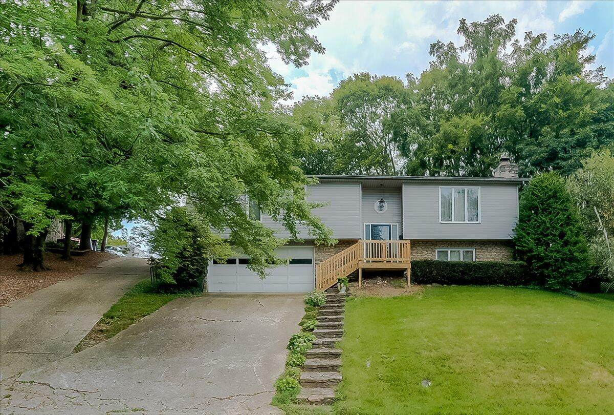 1612 Gayle Drive - Photo 1