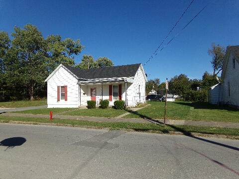 152 Walnut Street - Photo 1