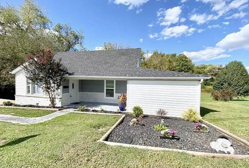 932 Barbourville Street - Photo 1