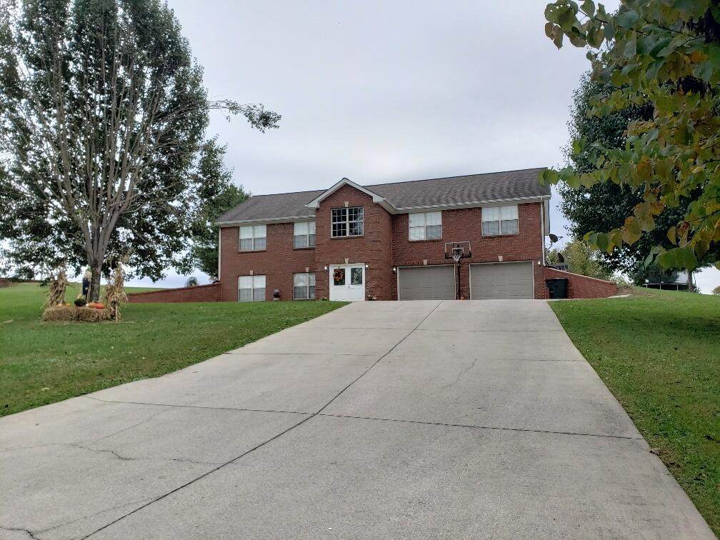 487 Summit Pointe Drive - Photo 1