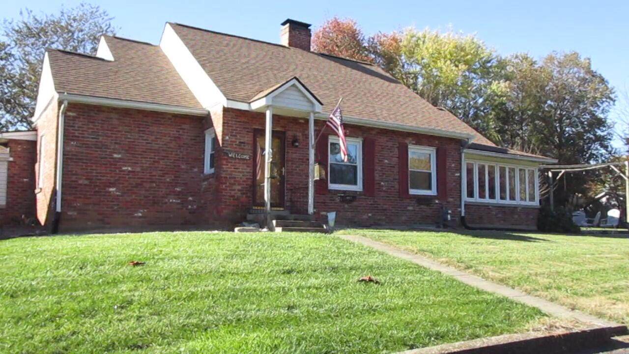 621 Clover Drive - Photo 1