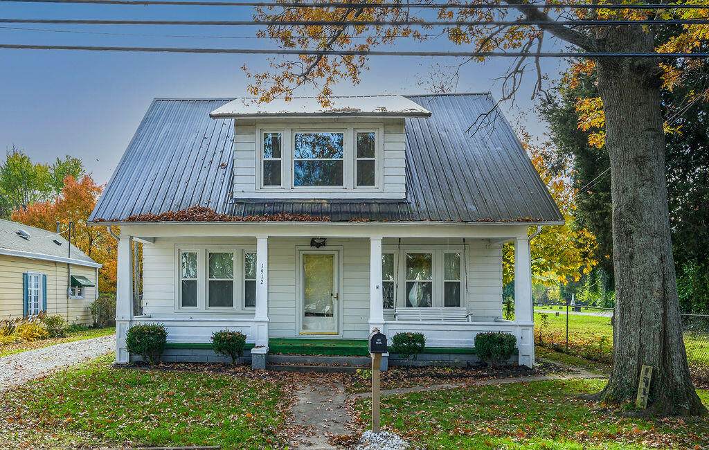 1912 Cypress Street - Photo 1