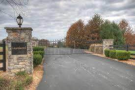 33 Laurelwood Lane - Photo 1