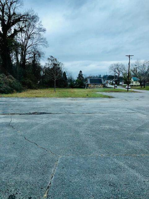 507 5th Street - Photo 1
