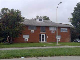 1921 Oxford Circle - Photo 1