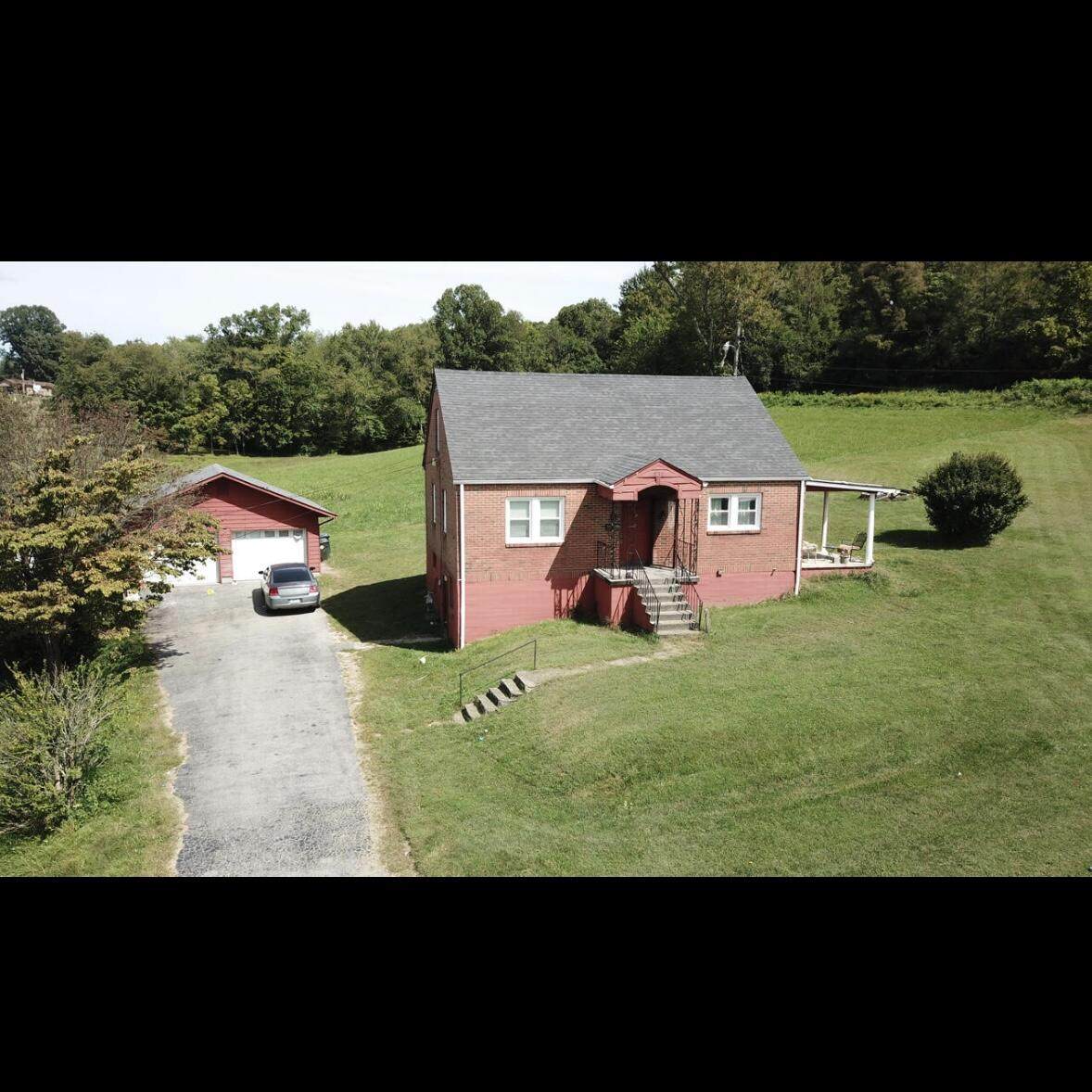 831 4th Street - Photo 1