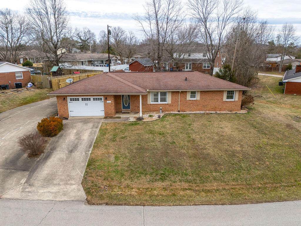 116 Circle Drive - Photo 1