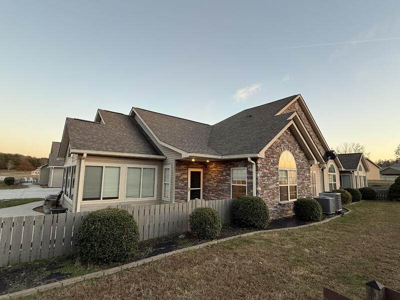 441 Deer Lake Place - Photo 1