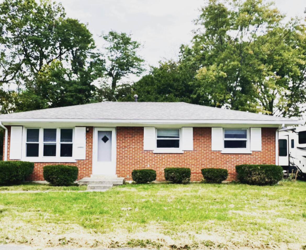 625 Lisa Court - Photo 1