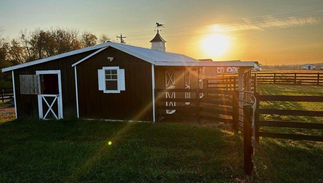 5121 Jacks Creek Pike - Photo 1