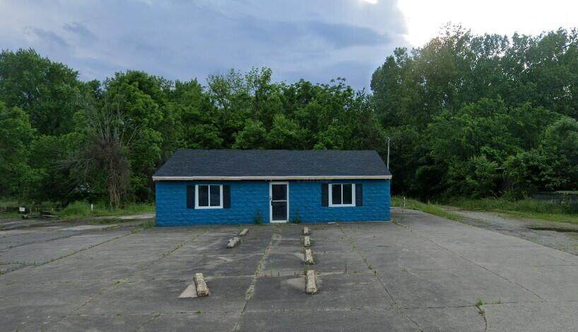 121 Main Street - Photo 1