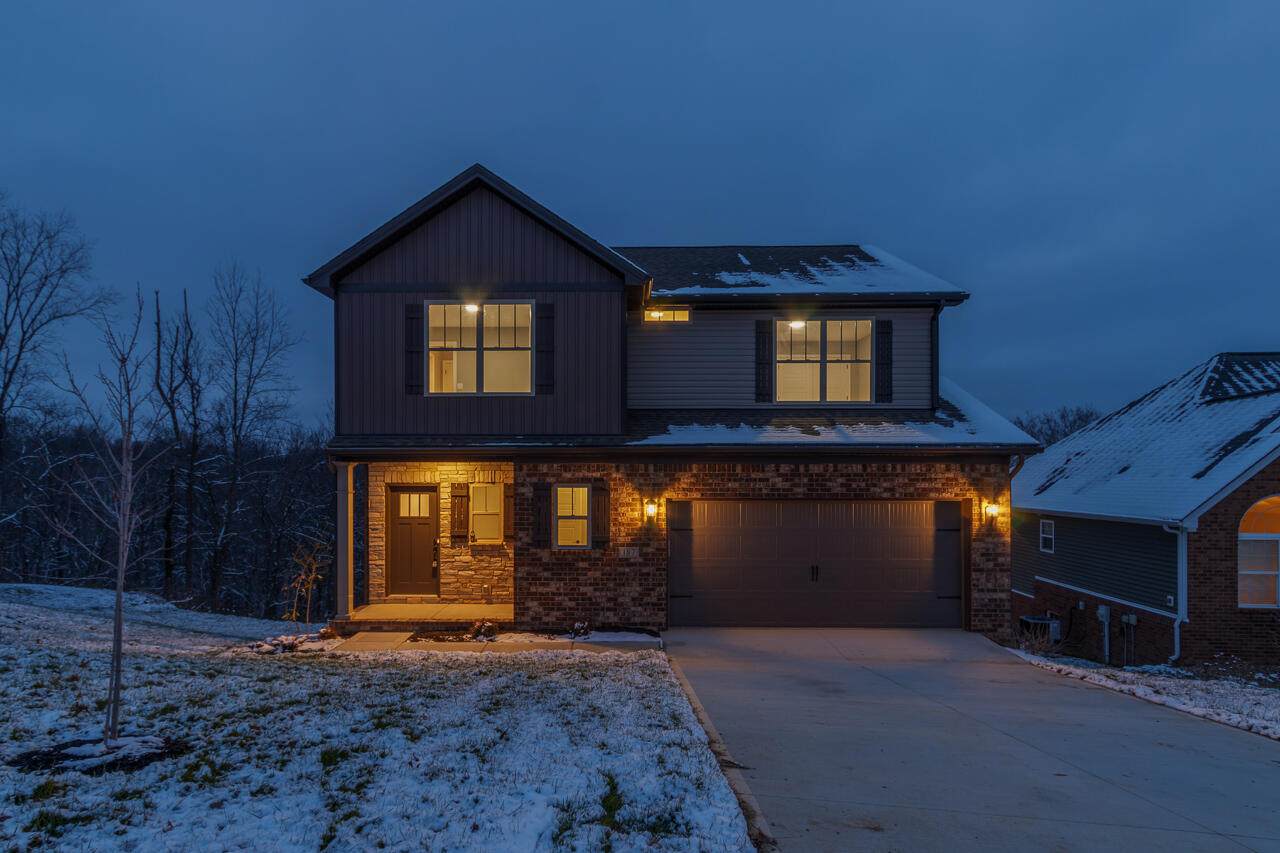 126 Hickory Grove Court - Photo 1