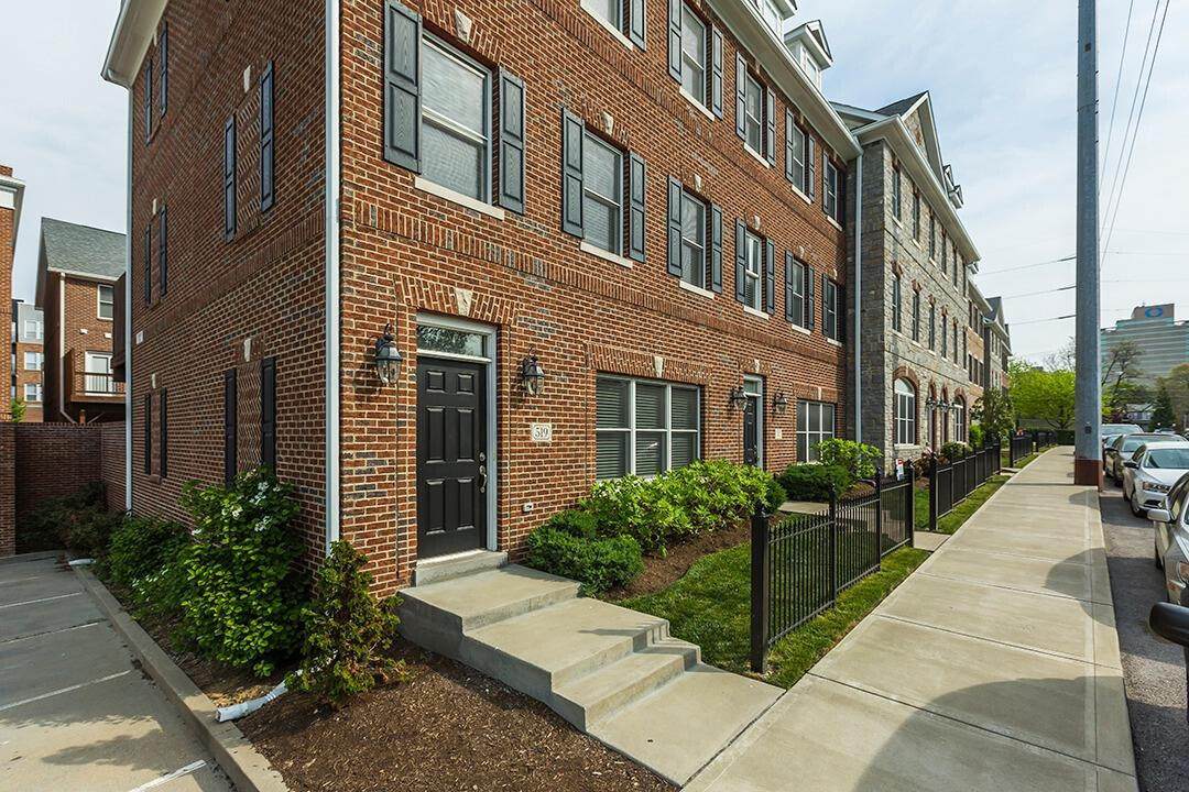 519 Plunkett Street - Photo 1