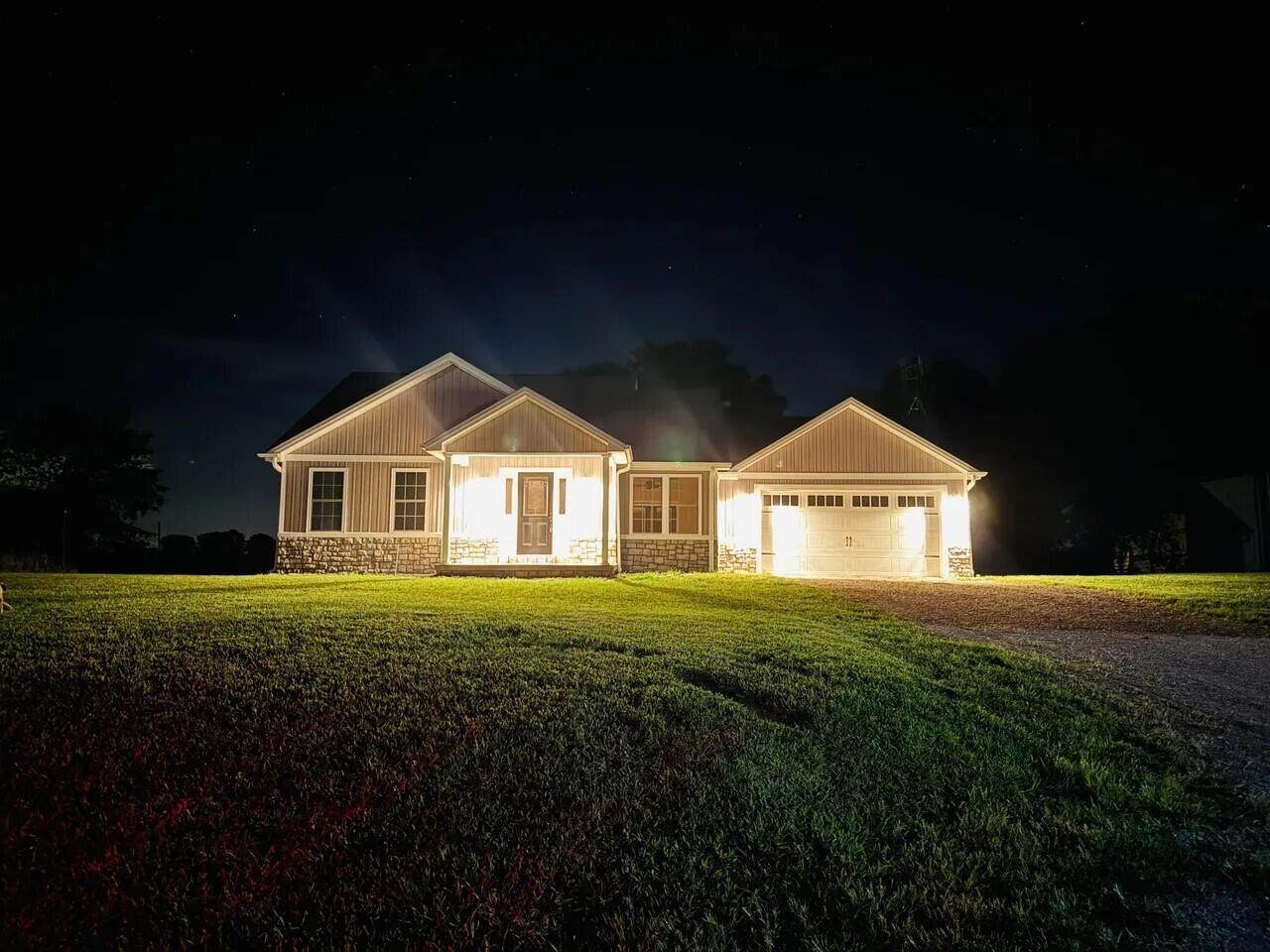 https://bt-photos.global.ssl.fastly.net/lexington/orig_boomver_1_20260420193605787494000000-2.jpg