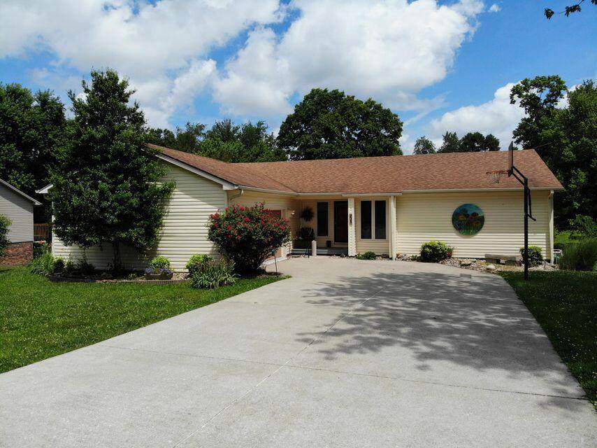 104 Terri Avenue - Photo 1