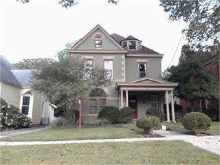 139 Walton Avenue - Photo 1