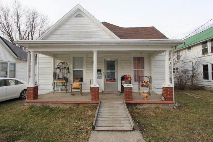112 Chautauqua Avenue - Photo 1