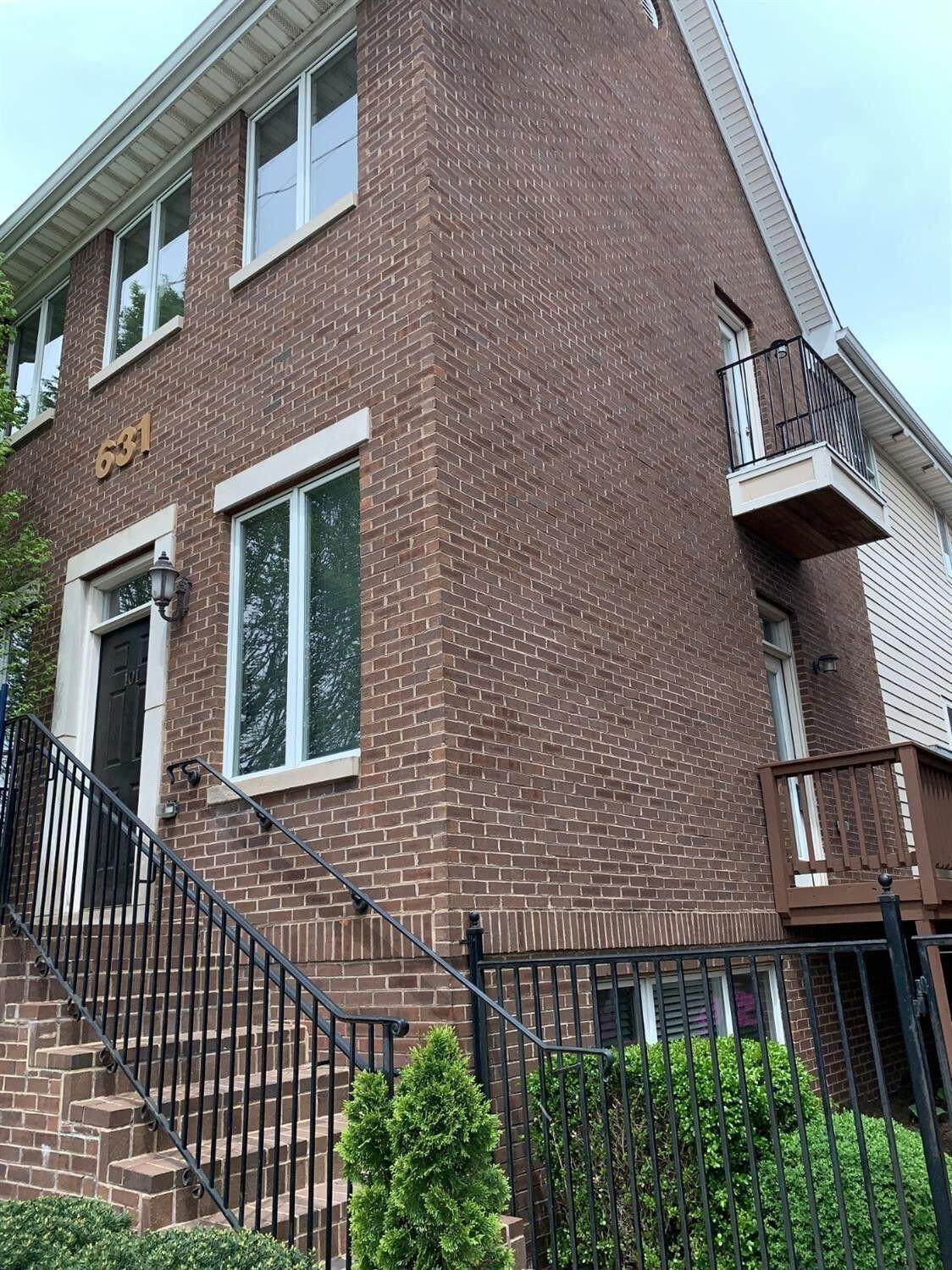 631 Main Street - Photo 1