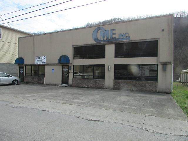 1152 Riverside Drive - Photo 1