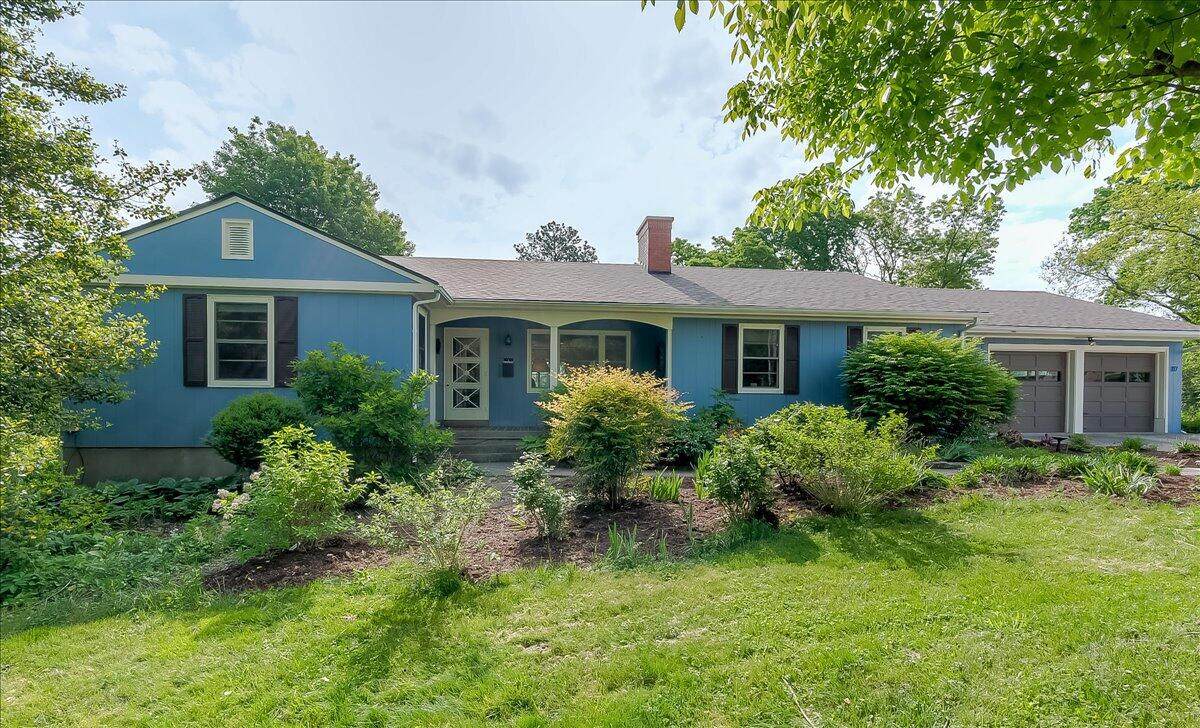 117 Holly Hill Drive - Photo 1