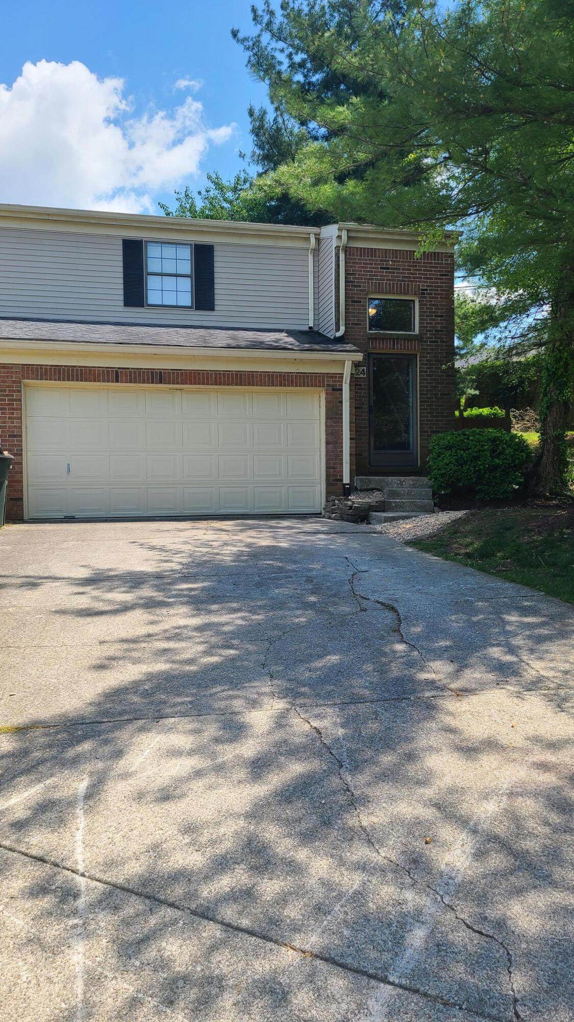 1024 Lakefront Drive - Photo 1