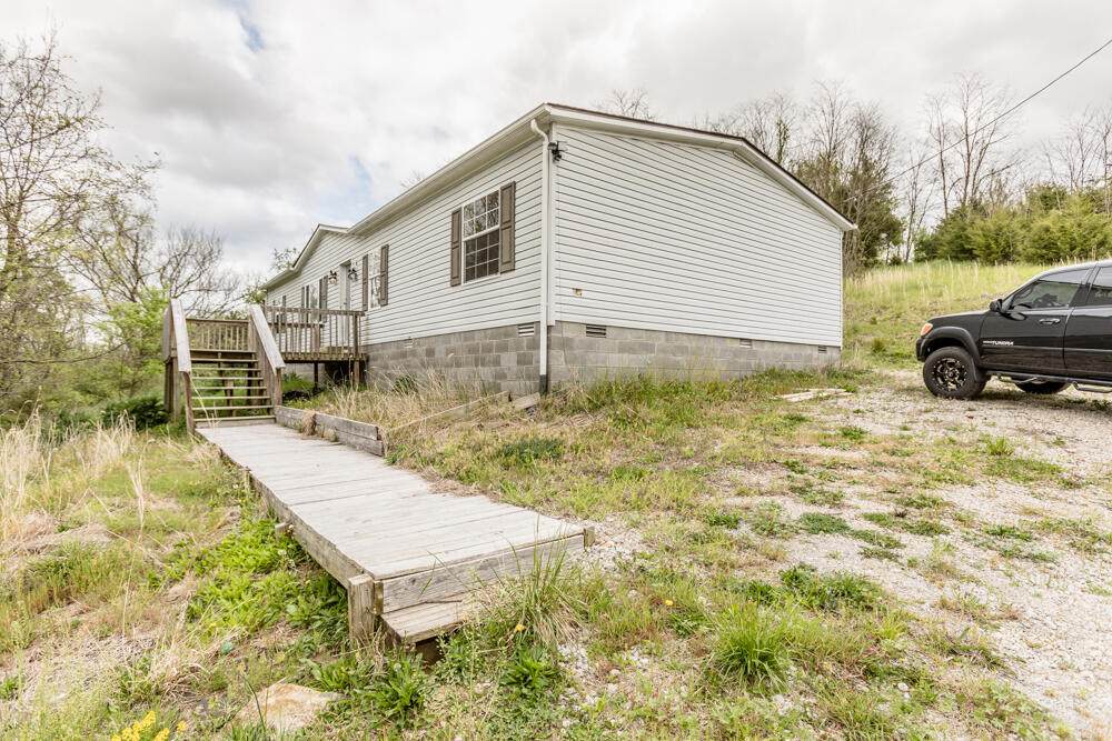 735 Finnell Pike - Photo 1