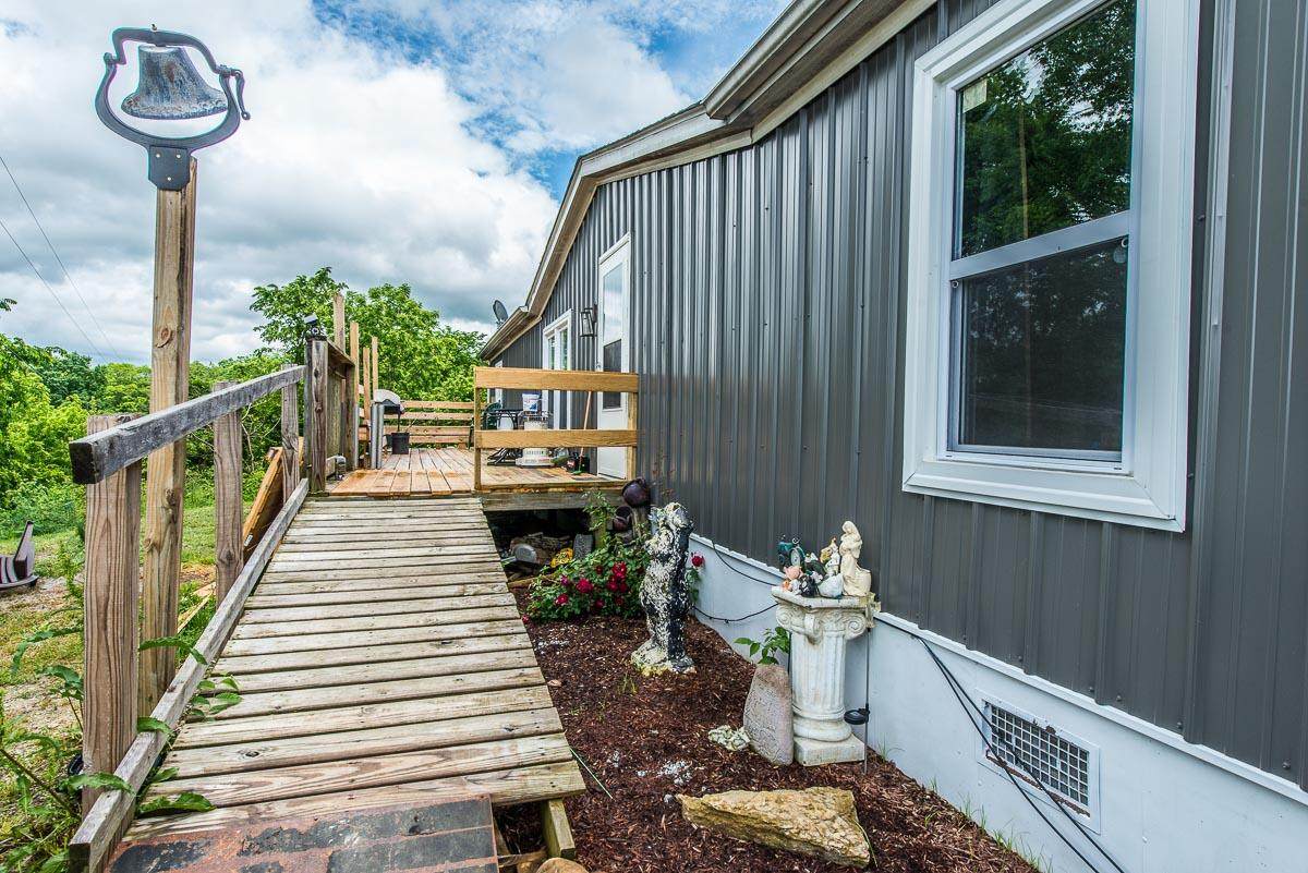 1332 Pigeon Fork Rd Road - Photo 1