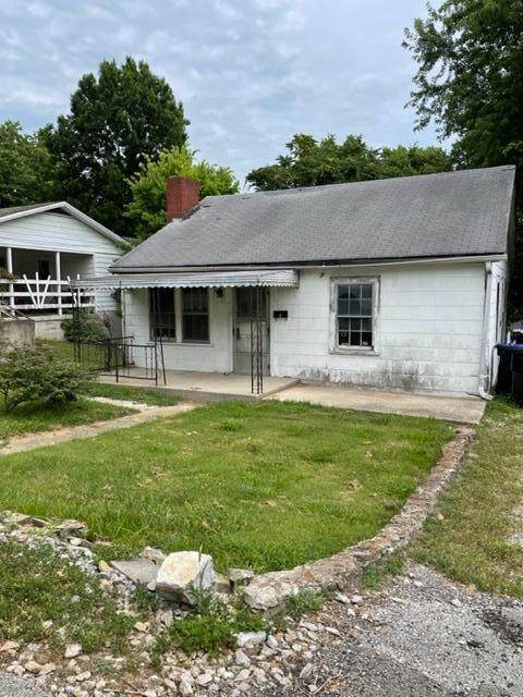 137 Beaumont Avenue - Photo 1