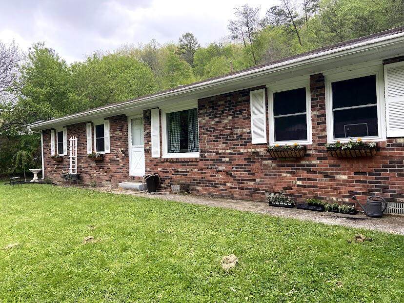 230 Pleasant Valley - Photo 1