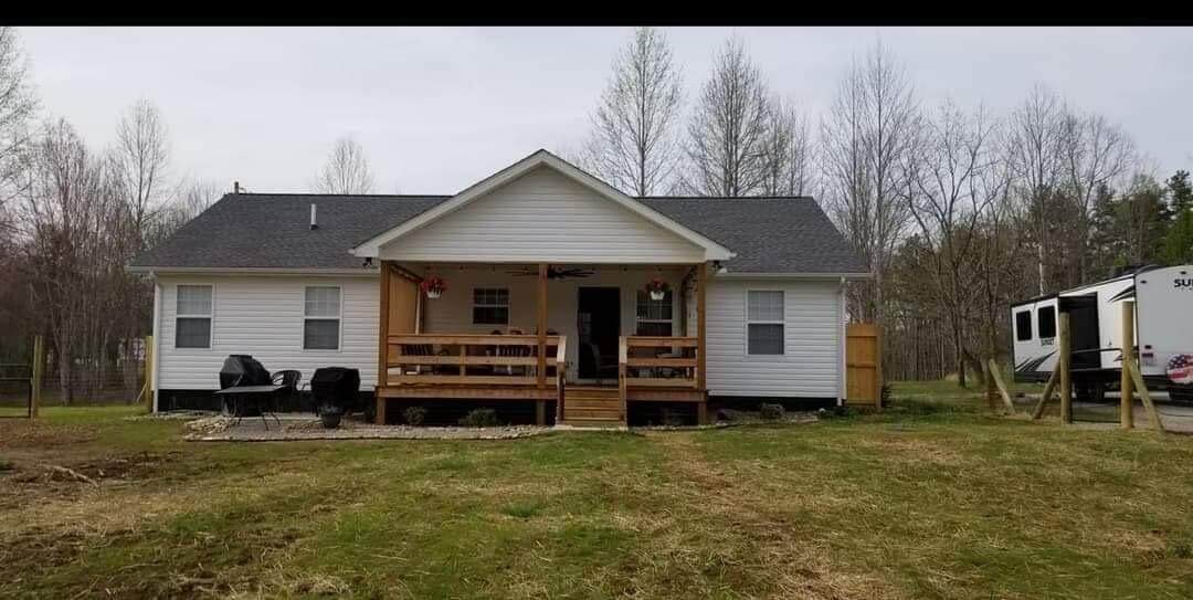 893 Holly Grove Road - Photo 1