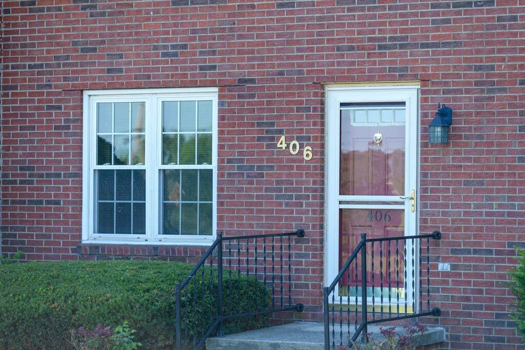 406 Pepperwood Court - Photo 1