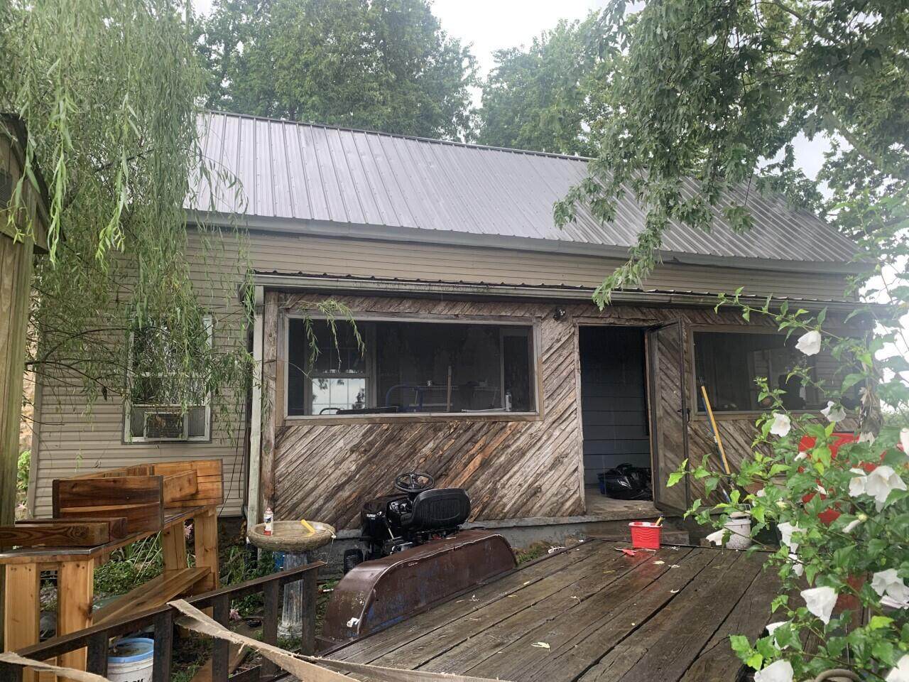 9055 Buckeye Road - Photo 1