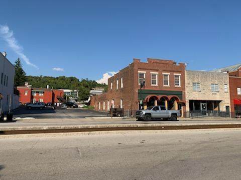 202 204 206 West Broadway - Photo 1
